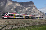 Regionalzug  ETR 526 018-B am 4.4.26 in der Nähe von Mezzocorona.