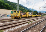 OBW-10V von Plasser & Theurer steht am 8.7.2016 im Bahnhof Bressanone/Brixen.