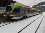 Abgestellter ETR 170 am Bhnsteig 2 im winterlichen Bahnhof Lienz, 30.1.2015