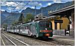 Der Regionalzug aus Colico trifft ein. Wie seit Jahrzehnten verkehren immer noch diese betagten Fahrzeuge ALe 582-001/Le 562-029, die erst teilweise die Farben von LeNord tragen. (12.09.2017)