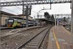 Varese mit S5 nach Treviglio EB711.147 R5 067 und S40 524 007 nach Albate-Camerlata via Mendrisio. (17.01.2018)