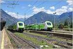 Die Trenord  Rock  Triebzüge ETR 421 020 und 421 040 warten in Domodossola auf ihren nächsten Einsatz.