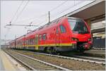 Mit dem FS Trenitalia BTR 813 (Flirt 3) durchs Aostatal: Die Reise beginnt in Chivasso.