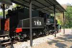Außerhalb von Chiang Mai und weit abseits jeder Bahnanlagen ist die SRT 744 (ex JNR C56.53, 1'C-h2, Kawasaki, Bauj.