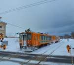 Tsugaru-Bahn, die nördlichste Privatbahn Japans: Die Triebwagen 103 und 104 fahren nach Norden in den Schneesturm hinaus.