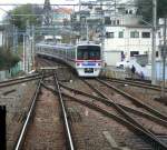 Keisei-Konzern, Serie 3400: 5 8-Wagenzüge dieser Bauart von Stahlwagen in grauem Anstrich entstanden 1991-1993 aus der Weiterverwendung von Untergestell und vielen Teilen der ersten Generation