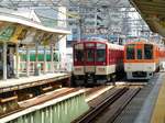 Hanshin Konzern / Kintetsu Konzern: Seit Züge des Hanshin Konzerns über die Kintetsu-Strecke durch Ôsaka hindurch bis zur Stadt Nara durchfahren können und damit eine gute