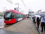 Grundangaben zur Takaoka Manyô-Linie (1067mm-Spur, Gleichstrom 600 V): Diese Linie ist in der heutigen Form als Drittsektorbahn 2001 entstanden.