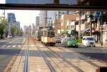 Die ältesten Strassenbahnwagen von Hiroshima - deutsche Wagen: Hiroshima übernahm 1982 zwei dreiteilige Gelenkwagen aus Dortmund (Nr.76-77, Baujahr 1959) und 1988 den Zweiachser 238 aus