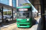 Zug der Linie 2 vom Bahnhof Hiroshima nach Miyajimaguchi am Bahnhofsvorplatz Hiroshima (16.09.2013)