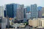 Monströse Gebäude in Tokyo: Blick auf die Zufahrtslinie vom Unterhaltszentrum des Shinkansen zum Hauptbahnhof Tokyo.