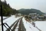Die Ôfunato-Linie - Sommer und Winter: Auf der Bergstrecke im Triebwagen KIHA 100-8 nach Rikuchû Kanzaki, 15.Februar 2013. 