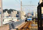 Fukuoka U-Bahn: Die längste Linie (Kûkô-sen/Flughafen-Linie, 13,1 km) führt vom Flughafen durch die Stadt an die Küste und dann nach Westen nach Meinohama.