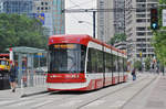 Flexity Tramzug der TTC 4433, auf der Linie 509 unterwegs in Toronto.
