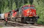 Dies ist der Grund f�r den Halt mitten im Wald: Crew Change! Blue River, 3.8.2012