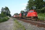 CN SD75I Class GF-643 5703, CN EF-638b 5525 und GF-430a 9449 vor Gterzug bei Hamilton,ON am 28.7.2009.