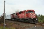 Gterzug auf dem Weg nach Sudbury mit CP SD40-2 6031 und AC44CW 8602 am 8.8.2009 in Azilda.