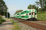 Regionalzug der GO mit Schublok MP40-3c #604 am 28.7.2009 in Hamilton,ON. Die Doppelstockwagen sind etwas gewhnungsbedrftig.