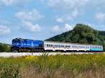 2044 007 mit Personenzug Pu3011 von Varazdin nach Zagreb in der Nähe von Zabok / 29.09.2013.