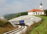 Die 2044 007 mit einem Pu nach Varaždin am 06.10.2015 unterwegs bei Podrute.