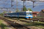 HZ Triebwagen 7121121 fhrt am 6,5,2010 in den Bahnhof Vinkovci ein.