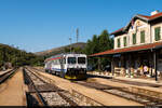 HŽPP 7122 007 steht am 12.08.2021 im Bahnhof Perković und wartet auf die weiterfahrt nach Knin.