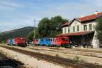 7122 010 und 7122 013 treffen sich am 14.07.2014 im Bahnhof Perkovic.
