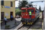 Die kroatische Zuglok 1141 302 wird im Grenzbahnhof Volinja gegen eine Lok der Bosnischen Bahnen getauscht.
