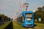 Tw.22127 in der Avenija Dubrovnik auf der Fahrt zur Zwischenendstelle Sopot.