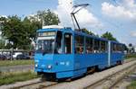 Kroatien / Straßenbahn Zagreb / Tramvaj Zagreb / Zagrebački Električni Tramvaj (ZET): Tatra KT4YU - Wagen 340, aufgenommen im Juni 2018 in der Nähe der Haltestelle  Borongaj  im