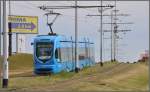 TMK 2249 der Linie 14 auf der Abfahrt von der Save Brcke Jodranski Most.(02.07.2011)