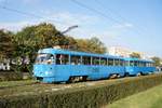 Kroatien / Straßenbahn Zagreb / Tramvaj Zagreb / Zagrebački Električni Tramvaj (ZET): Tatra T4YU - Wagen 487, aufgenommen im Oktober 2017 an der Haltestelle  Sopot  im Stadtgebiet von