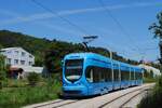 Zagreb: Tw.2295 erreicht als Linie 15 von der Endstelle Gracanske Dolje kommend die Haltestelle Gracani. (24.05.2026)