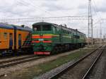 Doppellok 2TЗ10Ч-0221 auf Bahnhof Riga Pasazieru am 1-5-2010.