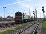 M62-1615 mit einem Gterzug auf Bahnhof Riga Pasazieru am 3-5-2010.