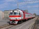 DR1A-2221/DR1A-222.6 mit Regionalzug 650RJ Riga Pasazieru-Sigulda auf Bahnhof Riga Pasazieru am 2-5-2010.