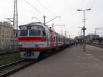 DR1A 254.1 und DR1A 291.3 mit Regionalzug 616RJ Riga Pasazieru-Zilupe auf Bahnhof Riga Pass am 30-4-2010.