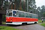 Tw.110 in der im Wald gelegenen Endstelle der Linie 3 Stropu ezers.