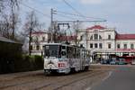 Der Tw 231, ein KT4SU der schon ab Werk an den Straßenbahnbetrieb in Liepãja ausgeliefert wurde, nach Abf. an der Hst. Stacija (Bf) am 15.05.2017. Im Zeitraum 1983 - 1988 wurden 22 KT4SU nach Liepãja geliefert. 