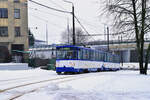Straßenbahnfahrzeug Tatra T6B5SU  #32091+32101 der Linie 7 am 07.02.2022, Mazā Krasta iela / Maskavas iela, Rīga.