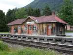 Haltestelle Schaanwald an der BB Strecke durch Liechtenstein  am 5.Juni 2006  Die Haltestelle Schaanwald steht unter Liechtensteiner Denkmalschutz  und wurde vor einigen Jahren originalgetreu