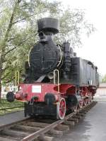 BB Denkmallok 77.250 Krauss 1927)in Schaan/Liechtenstein,in einem ziemlich desolaten Zustand.Mai 2003