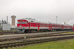 Der Dieseltriebzug DR1A 94 24 90 02763-1 (DR1A-0276) in dem Bahnbetiebwerk Vilnius am 7. November 2013.