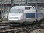 Einfahrt des TGV 546 in den Bahnhof von Luxemburg fotografiert am 24.02.09.