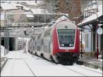 Am 22.11.08 ist RB 3210 soeben in den leicht verschneiten Bahnhof von Wiltz eingefahren, um kurze Zeit spter als RB 3236 nach Luxemburg zurckzufahren.