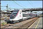 TGV 4705 nach Nancy durchfährt hier am 24.5.2023 um 10.23 Uhr aus Luxembourg Gare kommend den Bahnhof Bettembourg.