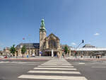 Im Bild das Empfangsgebäude 2011 des Hauptbahnhofes der luxemburgischen Hauptstadt Luxemburg, welches in den Jahren 1907 bis 1913 im neobarockem Stil erbaut wurde. (Juli 2013)