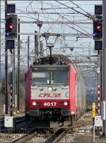 Ankunft der E-Lok 4017 im Bahnhof von Ptange aus Richtung Luxemburg kommend.