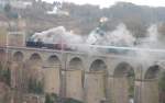 12.12.2009 Sonderfahrt mit der 5519 zum Weinachtsmarkt in Saarbrcken. Hier auf dem Eisenbahnviadukt Pulvermhl in Luxemburg. 