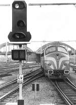 Luxemburg, Bahnhof, luxemburgische Diesellok 1601.